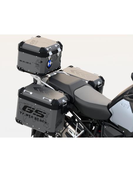 044.01 Triple Black on Grey Trip GT BL