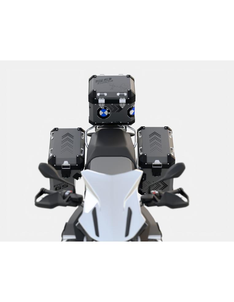 044.01 Triple Black on Grey Trip GT BL