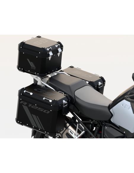 093.01 Triple Simple Black BL ST GT