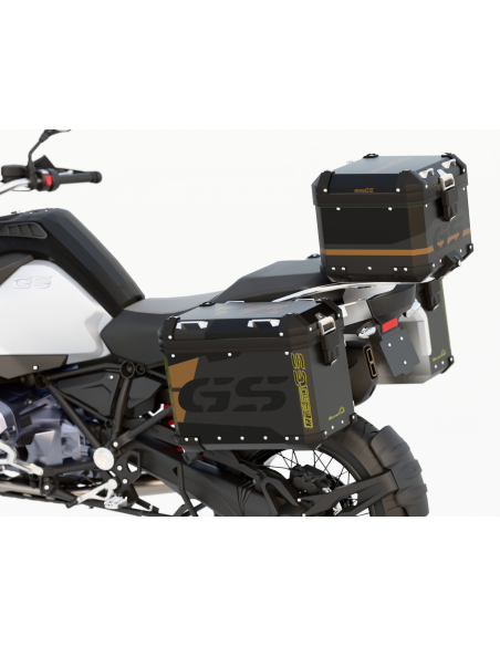 032.001 Tribute do Kalamata Olive BG